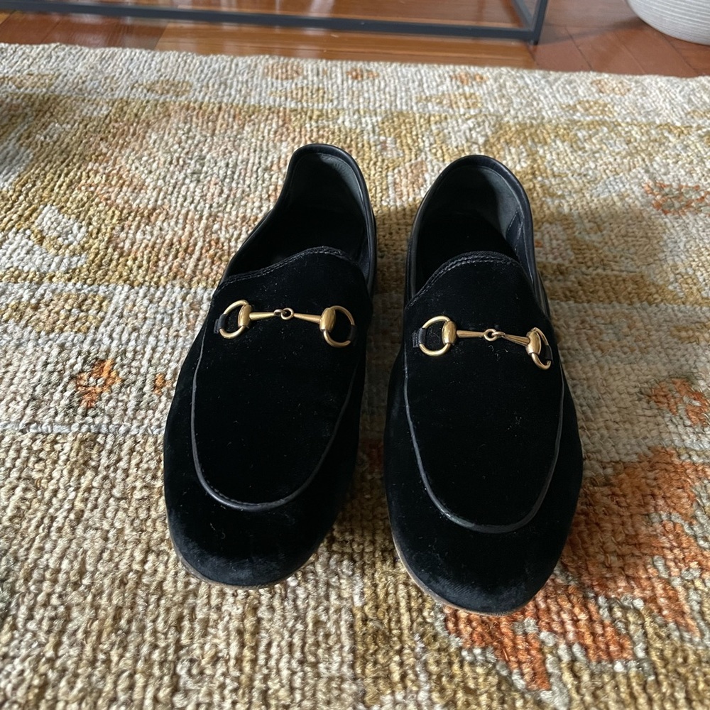 Gucci velvet loafers